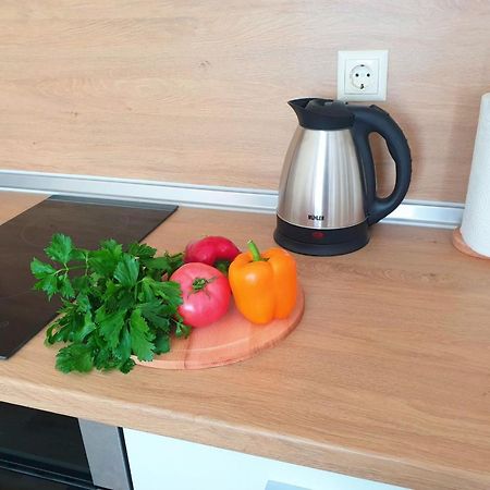 Romance Apartament & Free Parking Burgas Esterno foto