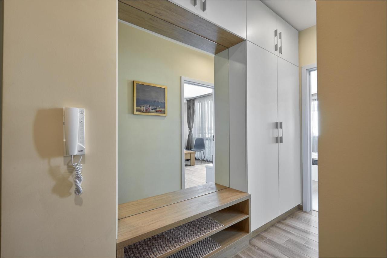 Romance Apartament & Free Parking Burgas Esterno foto