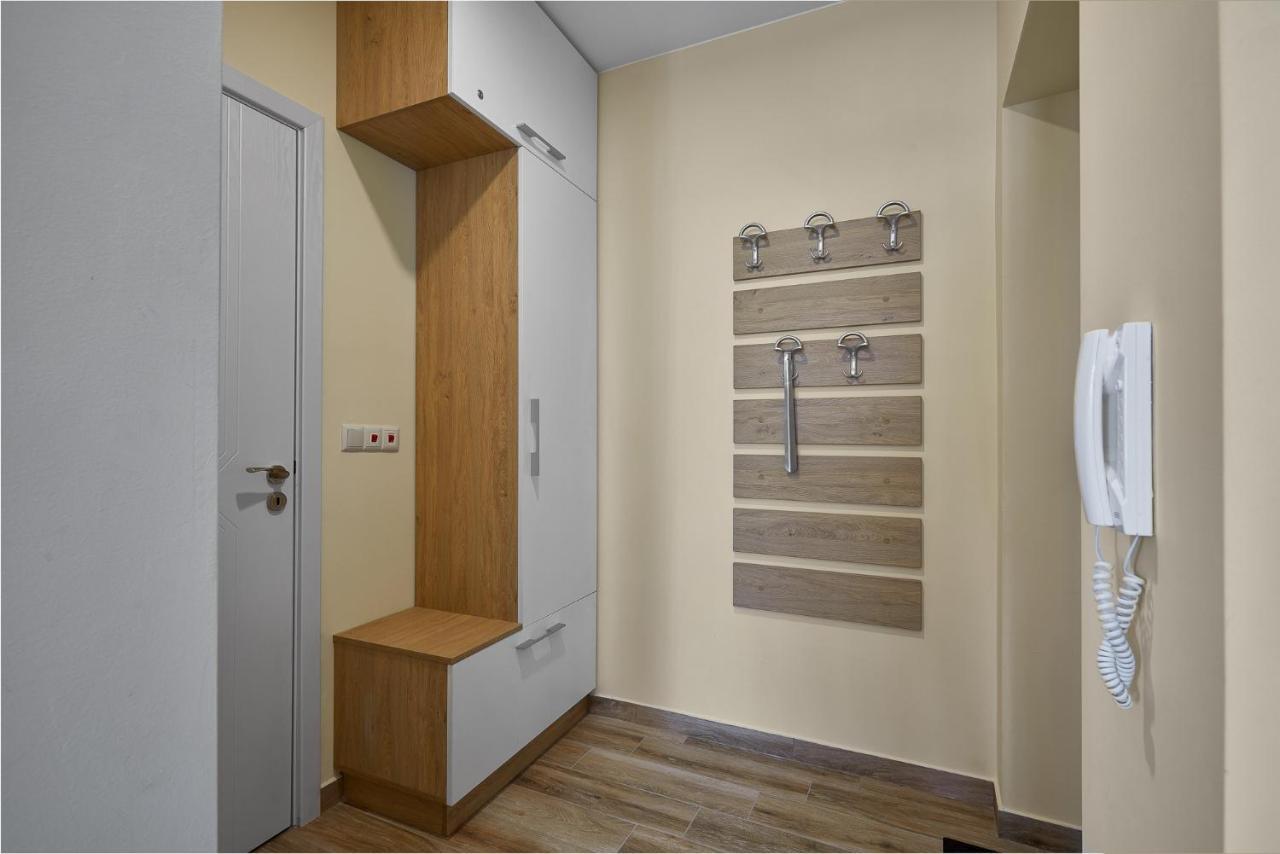 Romance Apartament & Free Parking Burgas Esterno foto